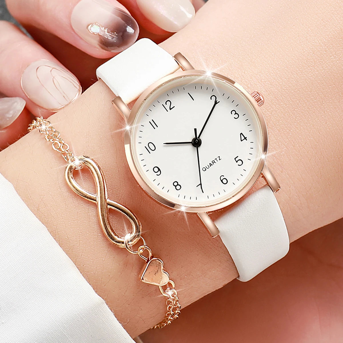 2pcs/set Women White Leather Strap Simple Quartz Watch Love Heart Bracelet Versatile Elegant Design For Occasions