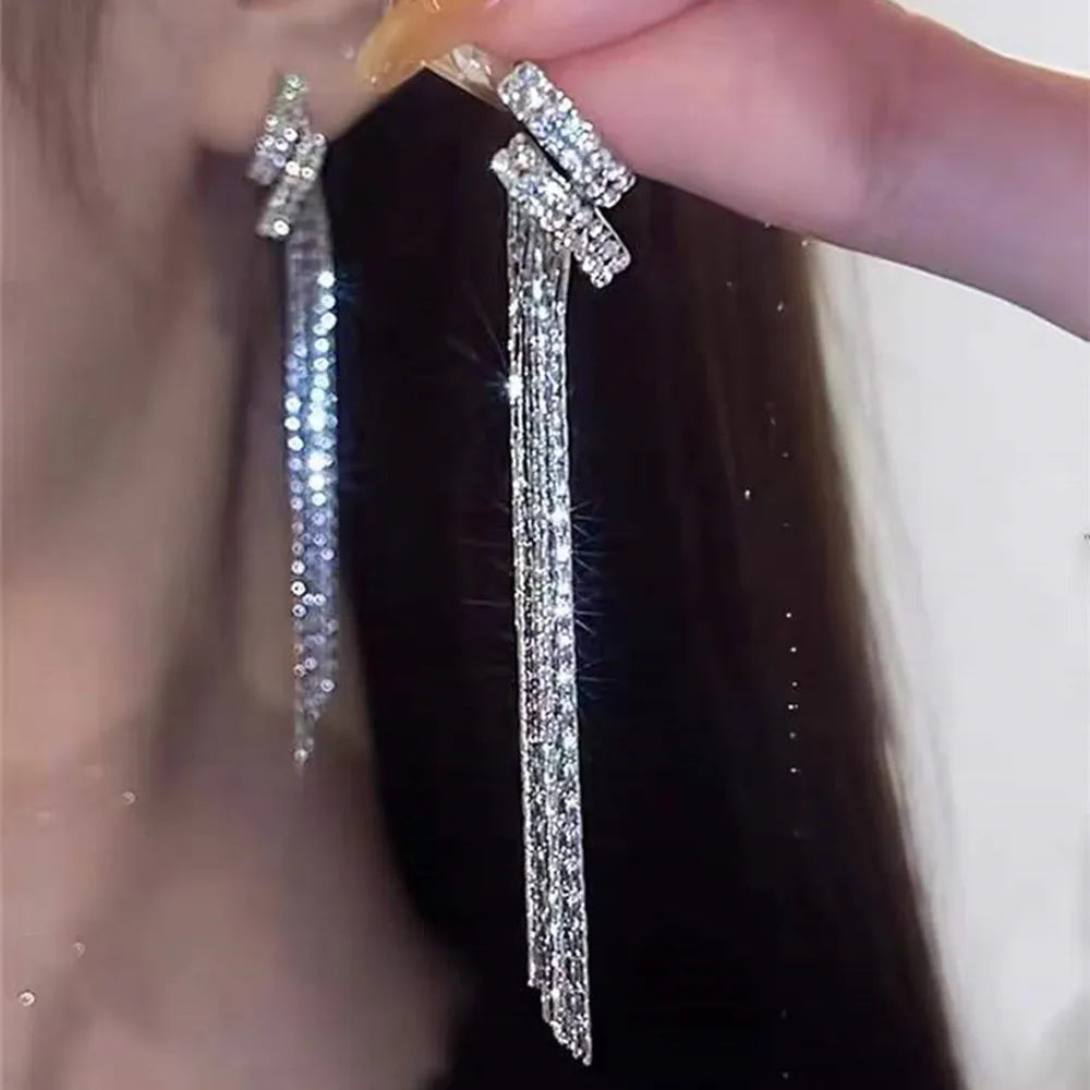 Korean Fashion Emerald Crystal Dangle Earrings for Women Trendy Gold Color Hollow Stud Earring Birthday Gifts Pendientes Mujer