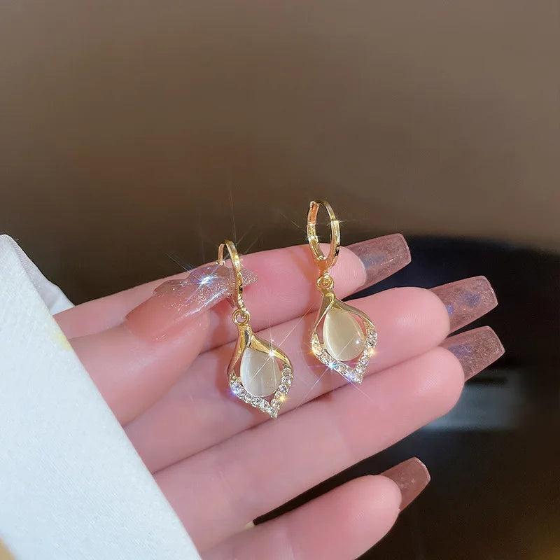 Luxury High-end Temperament Trendy Fashion Ladies Cat's Eye Stone Angel Eye Earrings,Earrings Jewelry Gift Accessories