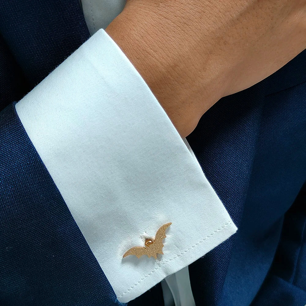 Luxury Bat Men Cufflinks Sleeve Wrist Buttons Shirt Clasps Stainless Steel Cuff Buckle Wedding Grooms Women Jewelry Gift Set