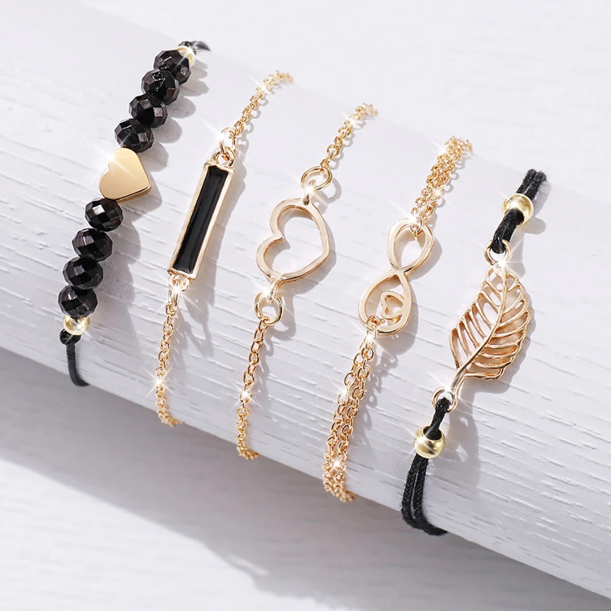 6PCS/Set Women's Fashion Watch Set Simple Dial Leather Quartz Watch With Love Leaf Bracelet