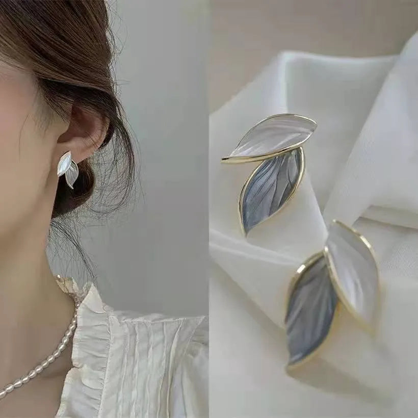 2023 New Classic Elegant Imitation Pearl Dangle Earrings For Women Crystal Long Tassel Exquisite Drop Earring Wedding Jewelry